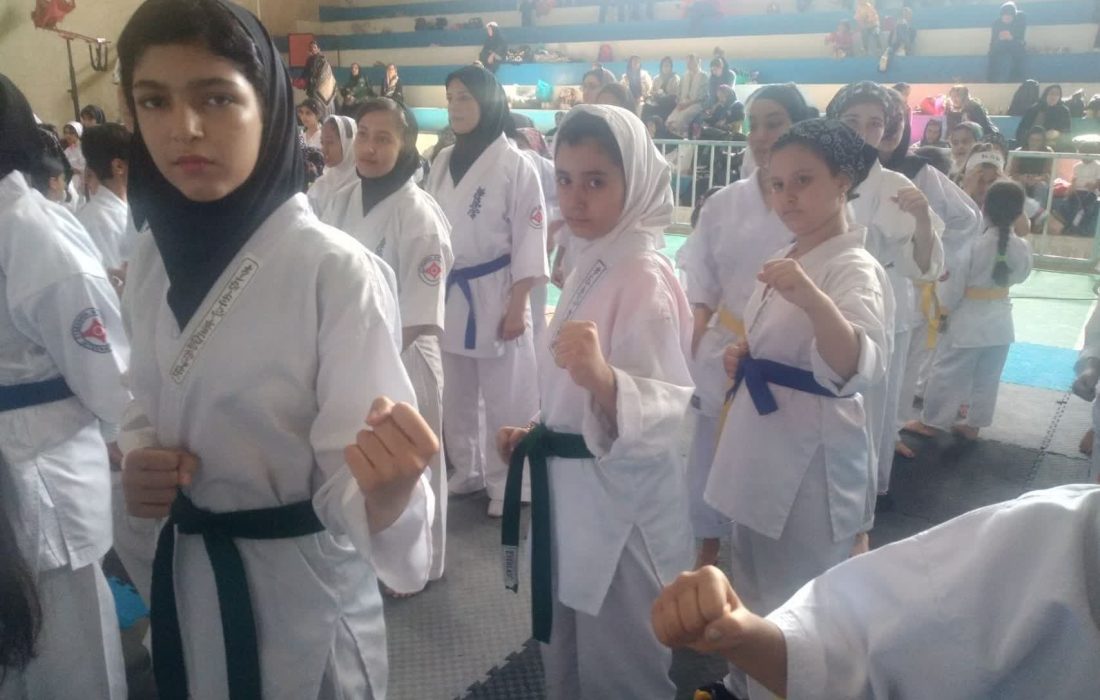 گزارش تصویری رقابت کاراته سبک آزاد دختران شهرستان دورود