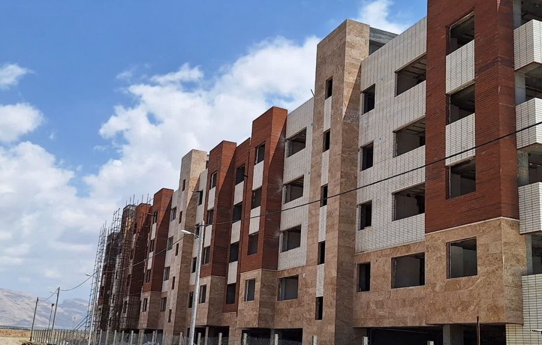 وقتی سقف خانه برای مردم دورود آرزو می‌شود